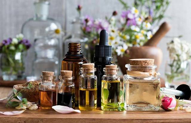 1560271773 essential oils 2