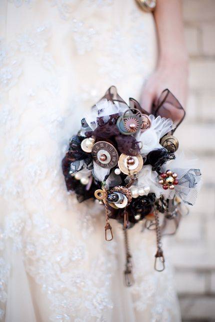 1455646546 steampunk wedding ideas brown wedding bouquet