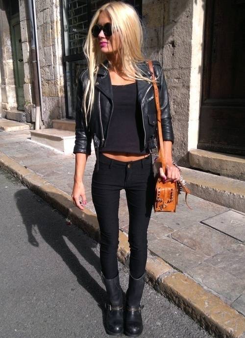 1455772266 all black outfit