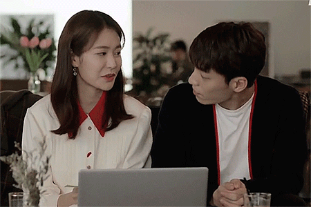 ความรัก,คู่รัก,แอบชอบ,รักในออฟฟิศ,รักในวัยทำงาน,ความรักสาวออฟฟิศ,เขาแอบชอบเรามั้ย,ผู้ชายแอบชอบดูยังไง