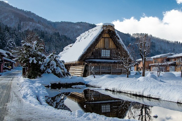 1572917254 shirakawa go 3968397 960 720
