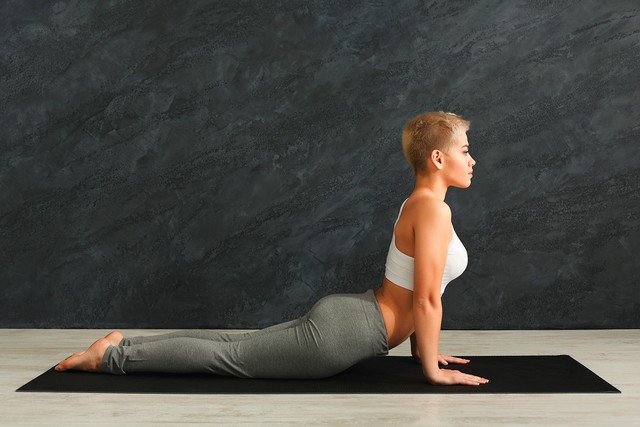 1574920763 how to practice cobra pose