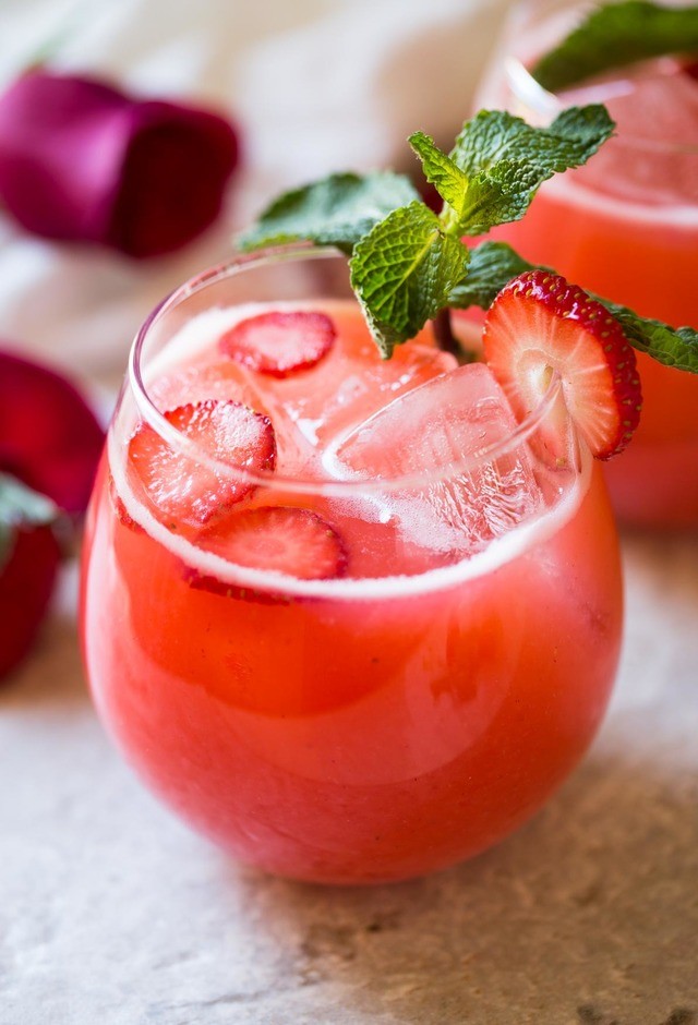 1584079785 refreshing homemade strawberry lemonade 6