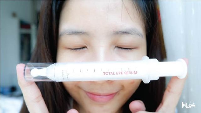 1590923878 theformulaeyeserum 12