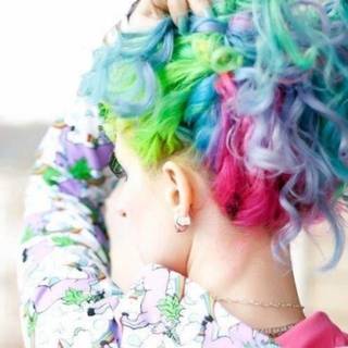 รวม 'สีผม' สวย แซ่บ ของ เซเลบชื่อดัง !!