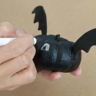 DIY ฟักทองปีกค้างคาวจิ๋ว ของแต่งบ้านในวันฮาโลวีน