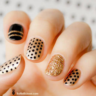 15 ไอเดีย เพ้นท์เล็บลายจุด (Polka dot) สวย ชิค ทำเองง่ายๆ