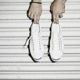 1449824270 1445927604 converse jack purcell signature white   hands 33021