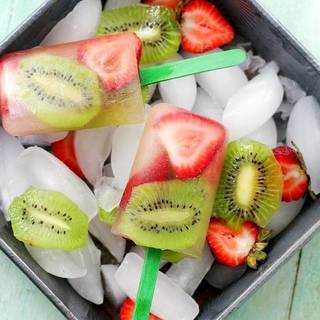 1457340831 1456468227 strawberry kiwi pops via diethood