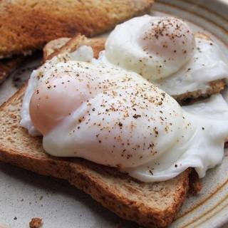 1458631135 1445417688 poached eggs