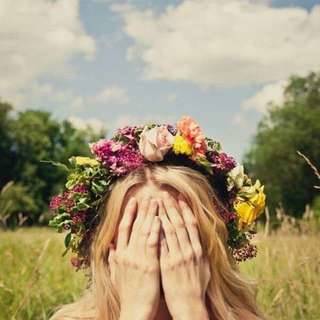 DIY มงกุฎดอกไม้ แต่งผมสวยทำเองได้ง่ายๆ!