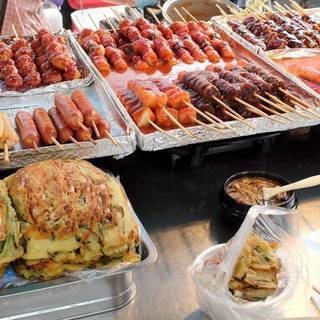 8 Street Food สุดอร่อยของเกาหลี ในย่าน "มยองดง"