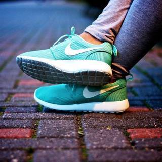 8 รองเท้าผ้าใบ Nike สำหรับผู้หญิง ที่น่าลองใส่สุดๆ