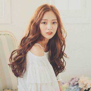 23 ทรงผมสวยๆ สำหรับสาวผมยาว สไตล์ไอดอลเกาหลี (Ulzzang)