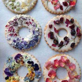 DIY ดอกไม้คริสตัลกินได้ ของตกแต่งน่ารัก อร่อยได้สวยด้วย!