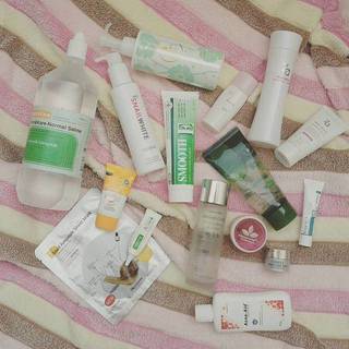 รีวิว 16 ชิ้นสกินแคร์ ดูแลผิว เคล็ดลับหน้าใส บนโต๊ะเครื่องแป้ง