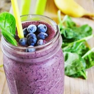 1470202526 1446636986 blueberry spinach smoothie01