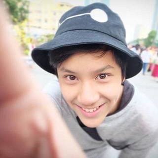 ลูกไม้หล่นไม่ไกลต้น9ทายาทดาราสุดหล่อกระชากใจสาวๆพร้อมแจกIG