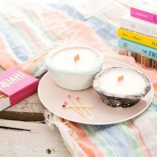 DIY 'เทียนหอม' ลายสวยจากฟองสบู่ ง่ายๆ แต่ดีไซน์ไม่เหมือนใคร