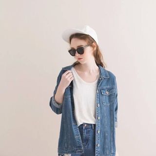 25 แฟชั่นเสื้อคลุมยีนส์ Mix&Match ยังไงให้สวยปัง