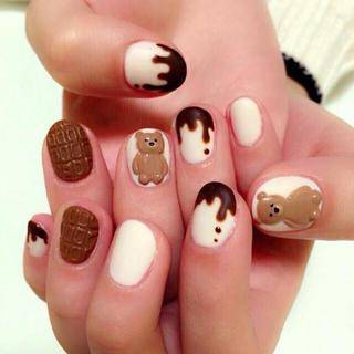 รวมสไตล์เพ้นท์เล็บสุดคิ้วท์เหมือนช็อกโกแลต 'Chocolate Nail'