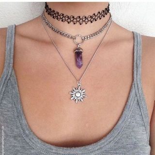 3 แบบการใส่ 'Tattoo Choker' สายรัดคอสุดฮิต เห็นแล้วต้องใส่ตาม