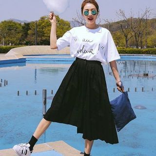 ไอเดียแฟชั่น "Oversized Print T-Shirt" ลุคเก๋กู้ดที่ดูเก๋ไก๋ !!