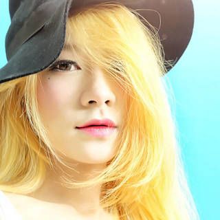 ครั้งแรกในชีวิตกับการทำผมสีทอง