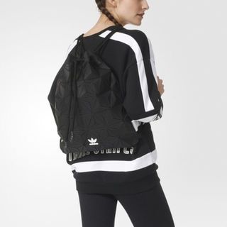 ตามมาดู Adidas Bucket Gym Sack กระเป๋าสุดฮิต ที่ทุกคนต่างถามหา