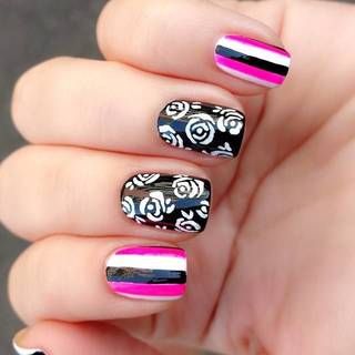 20 Rose Nail Art ไอเดียเพ้นท์เล็บสวยๆ ด้วยลายกุหลาบ