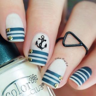 ปิ๊งไอเดีย!!! เพ้นท์เล็บธีมโจรสลัดแบบ 'Nautical Nails' มาเป็นโจรขโมยหัวใจดีกว่า