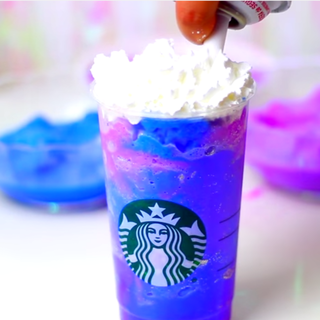 GALAXY Vanilla Frapp น้ำปั่นแกแล็คซี่สีสันสดใส ใครเห็นเป็นหลง