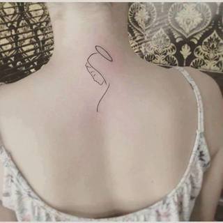 20 ไอเดียรอยสัก 'ลายเส้นตวัด' สะบัดปลาย เฉี่ยว สวย เท่ โดนใจ!!!