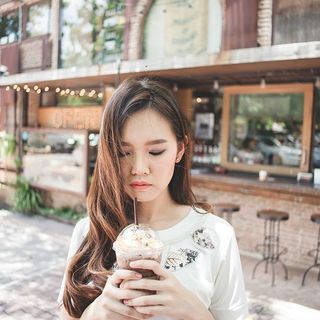 งอนแฟนก็สวยได้! ไอเดีย 'โพสท่างอนแฟน' ยังไงให้ชนะใจเขาสุดๆ!!