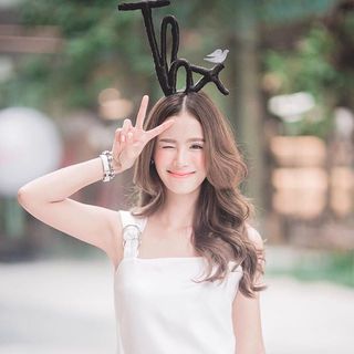 สวยหรู ดูแพง กับทรงผมหลากสไตล์ของ 'พัดพัด รัตน์ฟ้า' เน็ตไอดอลคนดัง