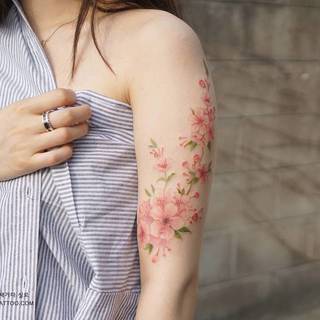 ไอเดียแทททู Flora style เพื่อสาววินเทจ โดยช่างชื่อดังจากเกาหลี