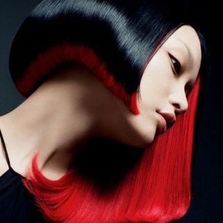 1474944652 stunning hairstyle in red and black