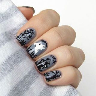 ต้อนรับเทศกาลฮาโลวีนด้วยไอเดียเพ้นท์เล็บ "Ghost" กันเถอะ!