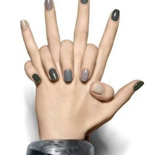 Shades of Grey! ส่องเล็บ 'สีเทา' สุดชิค ดีไซน์เท่ เก๋ กว่าใคร