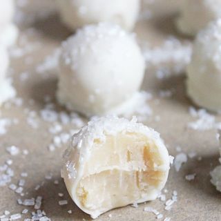 มาทำ 'SUGAR COOKIE TRUFFLES' ขนมหวานเบาๆ ในเวลาแค่ 5 นาทีกันเถอะ!!