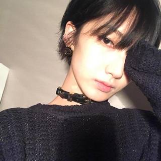 ส่องทรงผมสั้นสุดเท่ของสาวหน้าเก๋ Oh Song Hwa จาก IG : osonghwa