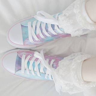 แฟชั่นผ้าใบสีพาสเทล น่ารักสุดฟรุ้งฟริ้ง