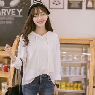 30 ไอเดียแต่งตัวด้วยเสื้อฮู้ดแขนยาวรับลมหนาวต้นปี 2017