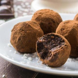 Dark Chocolate Cayenne Truffles ทรัฟเฟิลแอบซ่อนรสเผ็ด อร่อยเด็ดซะไม่มี