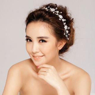 1481616851 snow flower rhinestone bridal hair accessory