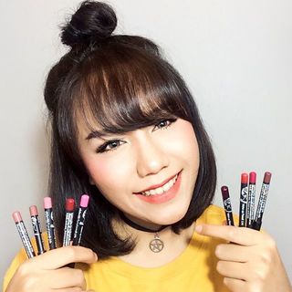 Reviewสวอชลิปไลเนอร์ราคาหลักสิบ SIVANNA LIPLINER PENCIL