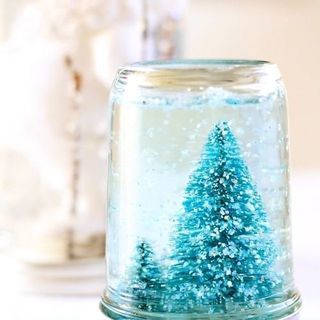 DIY : 'สโนว์บอล' ของขวัญวันคริสต์มาส ทำง่ายๆ ใครๆก็ชอบ >///<