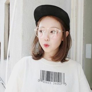 ไอเดียแฟชั่นแต่งตัว แต่งหน้า ทำผม สำหรับสาวแว่นแต่งยังไงไม่ให้เป็นเด็กเนิร์ด