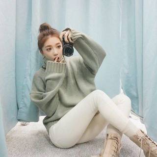 ท่าโพสนั่งชันเข่า ถ่ายรูปเก๋ๆ ขาเรียวเล็ก ไม่ต้องพึ่งแอป!