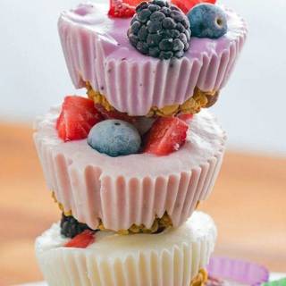 Frozen Yogurt Granola Cup อร่อยสุขภาพดี ทำง่ายด้วยส่วนผสม 4 อย่าง
